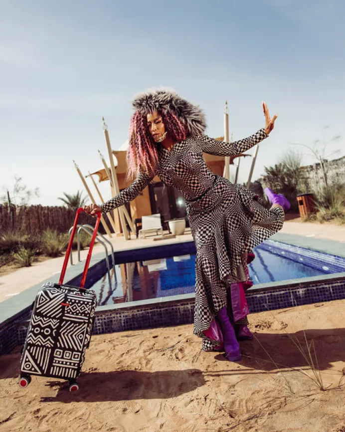 A.I.8 AFRICAN INTELLIGENCE - ORIGIN STORY SHARKNAUTICS HARDSHELL CARRY-ON LUGGAGE