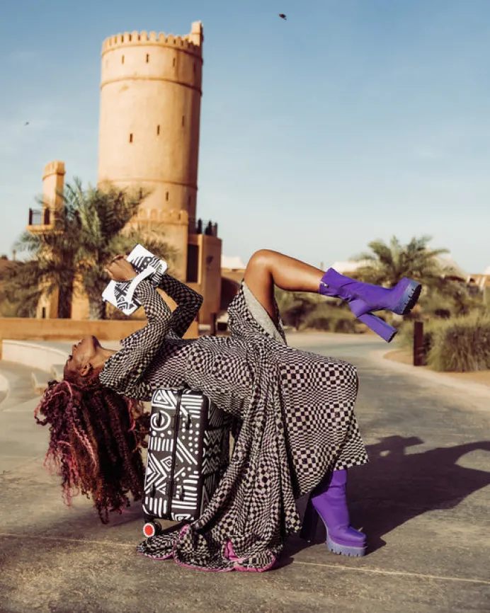 A.I.8 AFRICAN INTELLIGENCE - ORIGIN STORY SHARKNAUTICS HARDSHELL CARRY-ON LUGGAGE