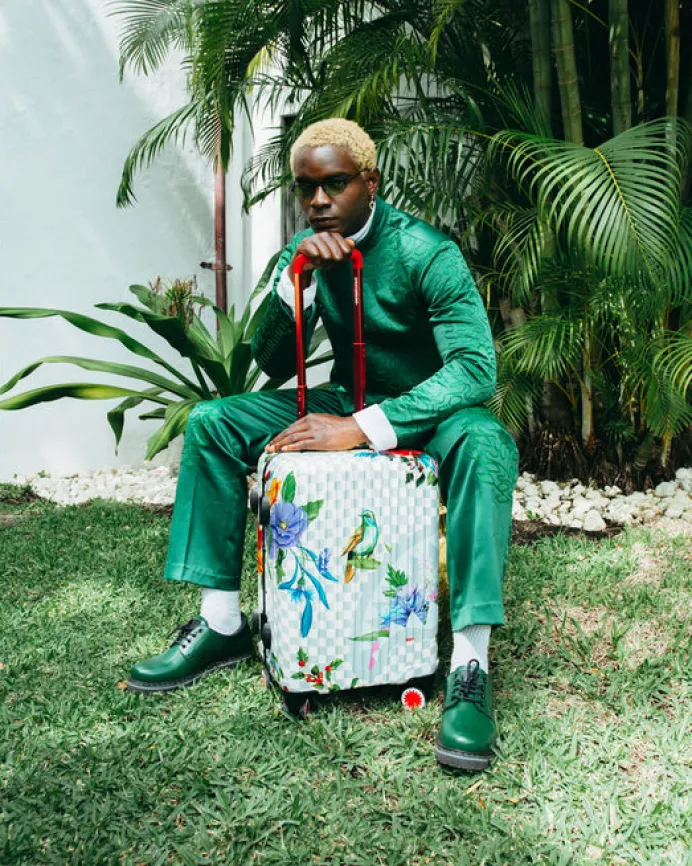 JARDIN DU PALAIS SHARKNAUTICS HARDSHELL CARRY-ON LUGGAGE