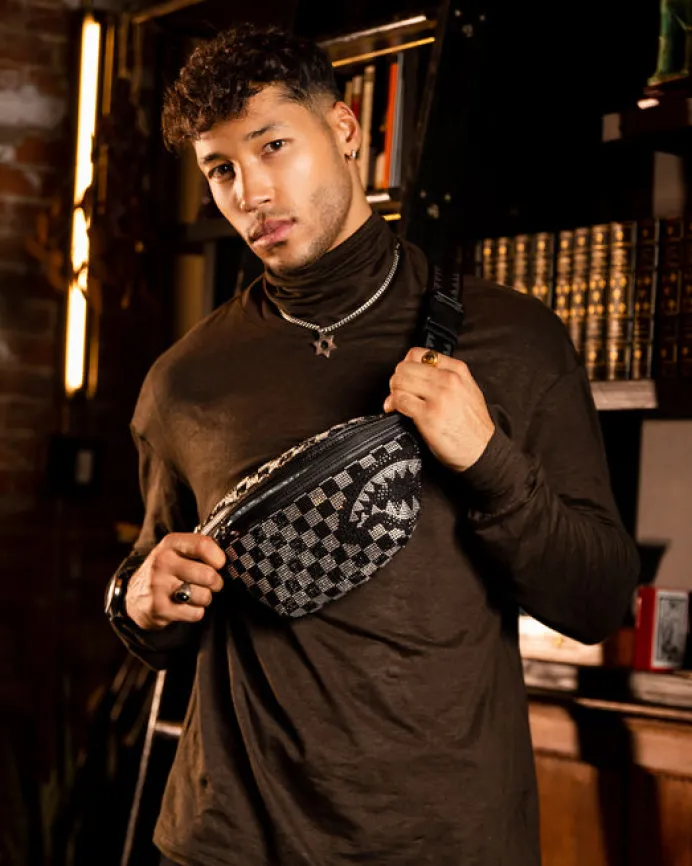 LIGHT YEARS AHEAD SAVVY CROSSBODY