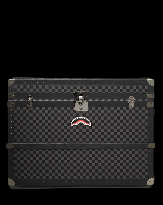 VANQUISH II WARDROBE TRUNK