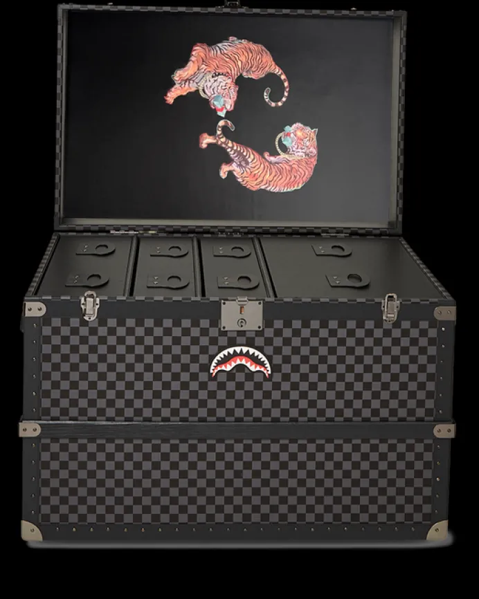 VANQUISH II WARDROBE TRUNK