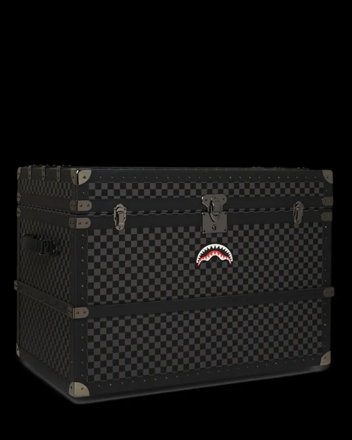 VANQUISH II WARDROBE TRUNK
