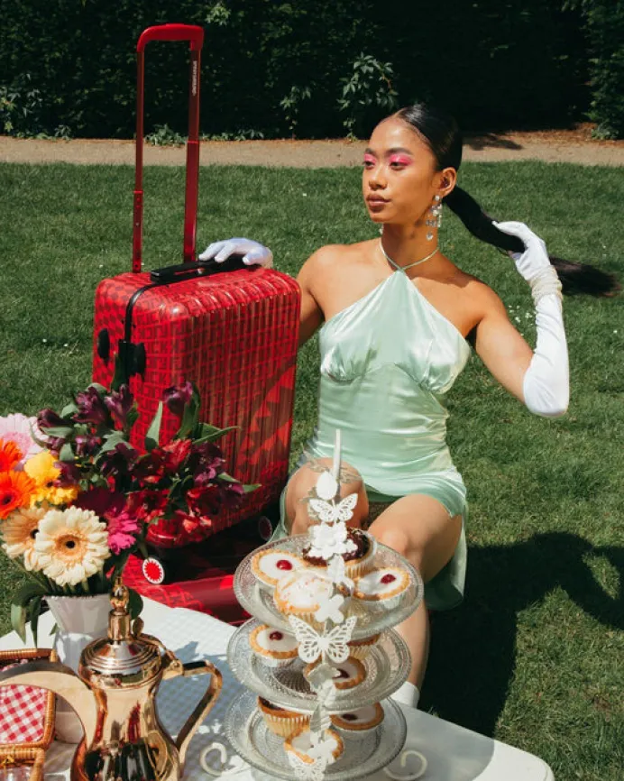 VENI VIDI VICI SHARKNAUTICS HARDSHELL CARRY-ON LUGGAGE